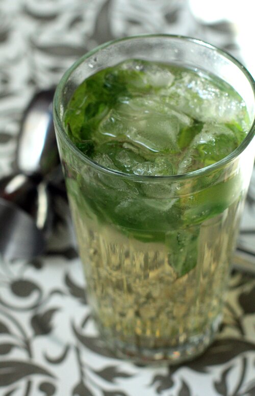 Thai Basil & Mint Mojito