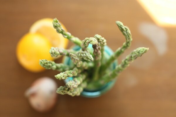 asparagus in a jar